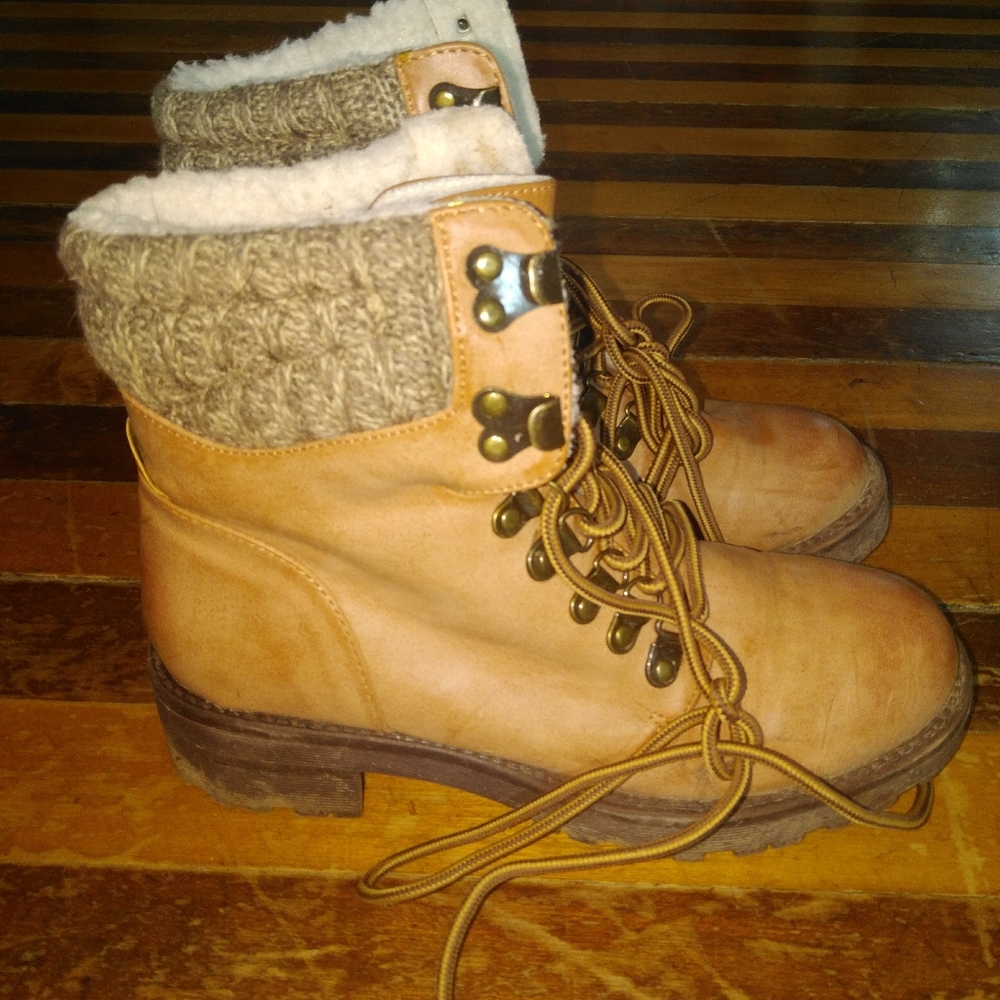 MIA Maylynn Hiking Boots